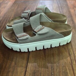 Women’s Birkenstock Arizona Papillio Taupe